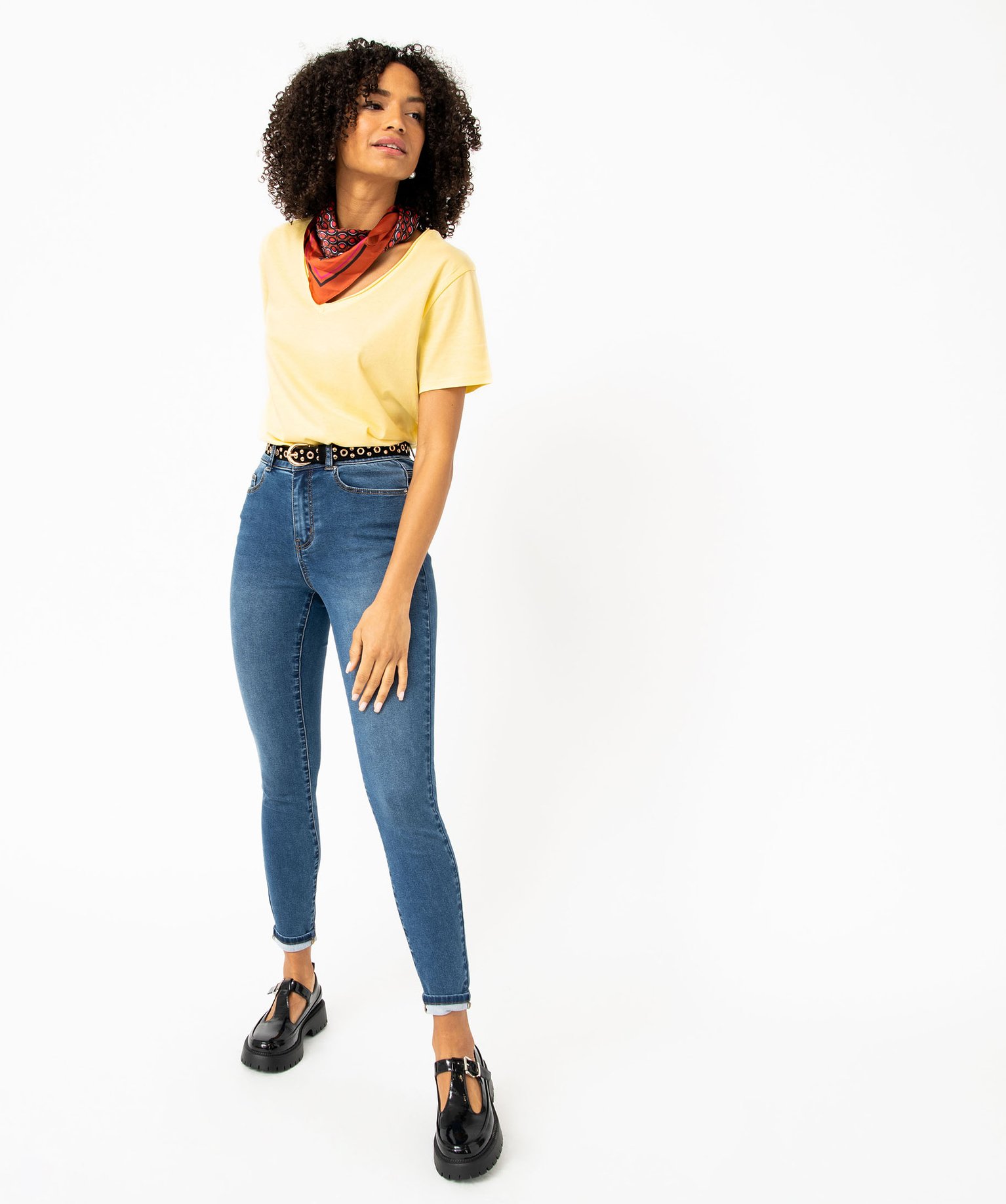 Tee-shirt femme à manches courtes avec col V roulotté jaune | GEMO