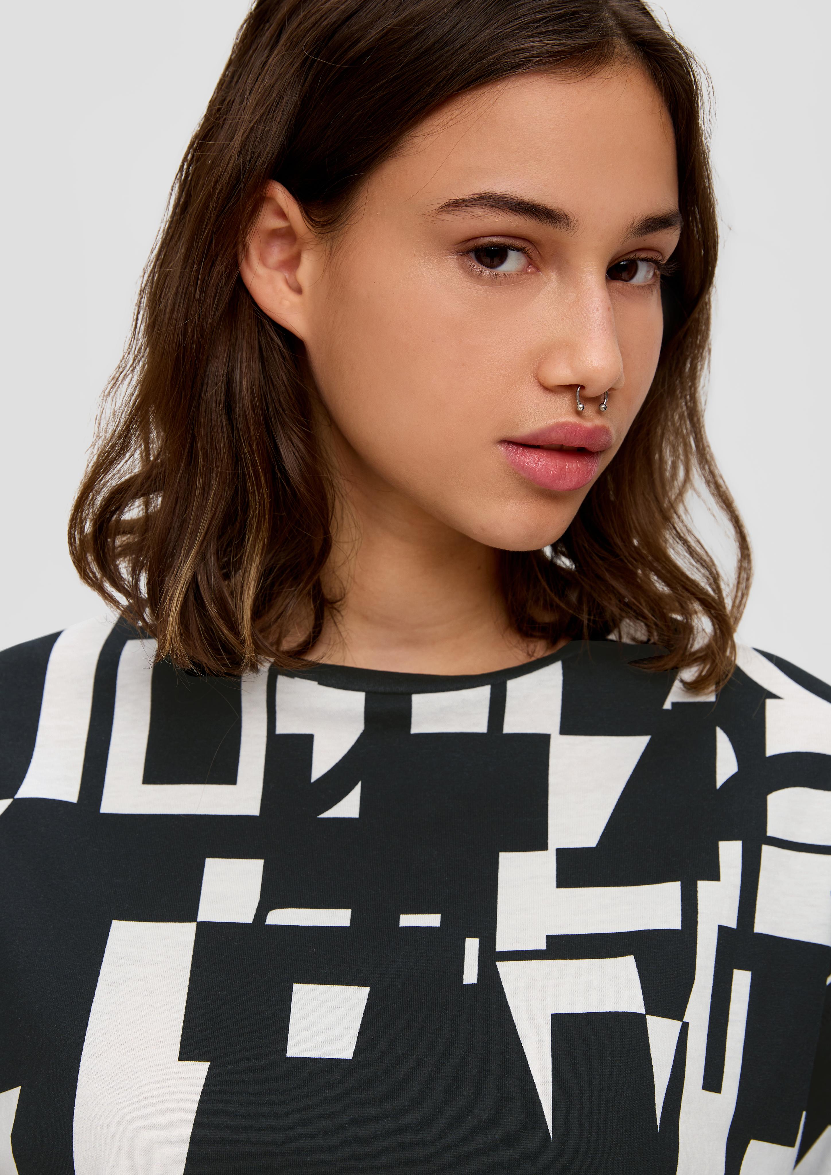 T-Shirt mit All-over-Print im Loose Fit  2141079-99A2