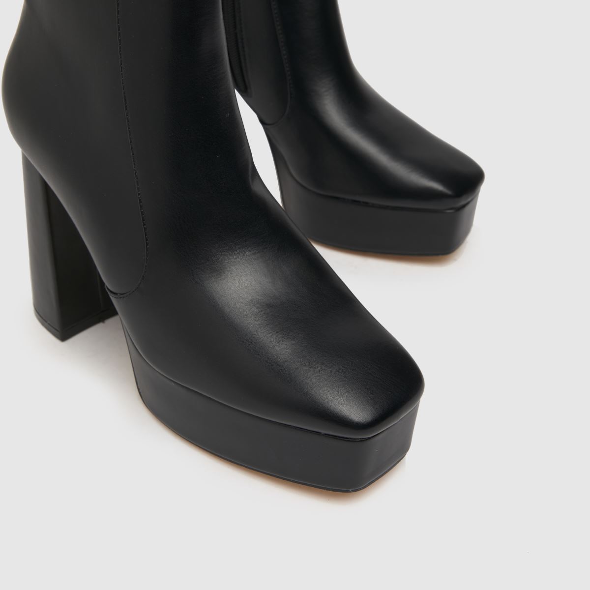 Schuh Bloom platform csizma fekete színben
