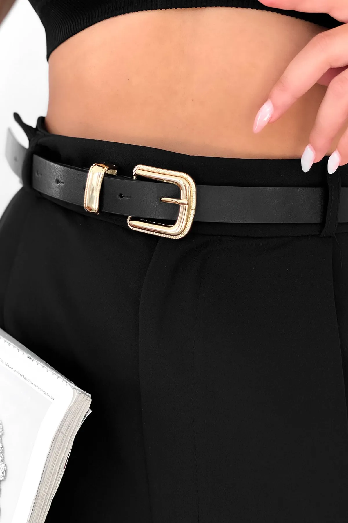 Cool & Sexy  Schwarzer Basic-Gürtel für Damen mit goldener Schnalle BE654