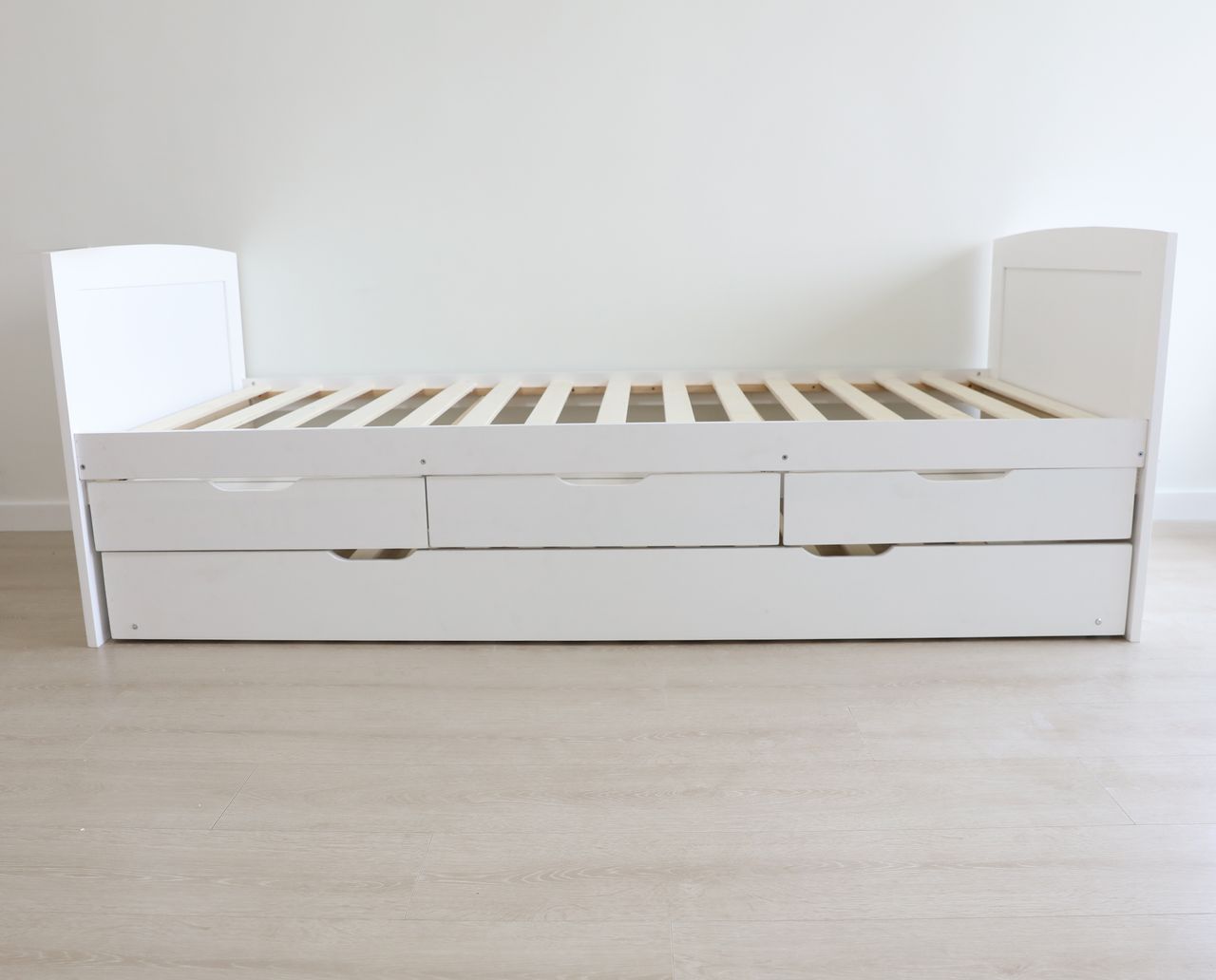 Better Home Funktionsbett ca. 90 x 200 cm ausziehbares Bett & 3 Schubladen weiß