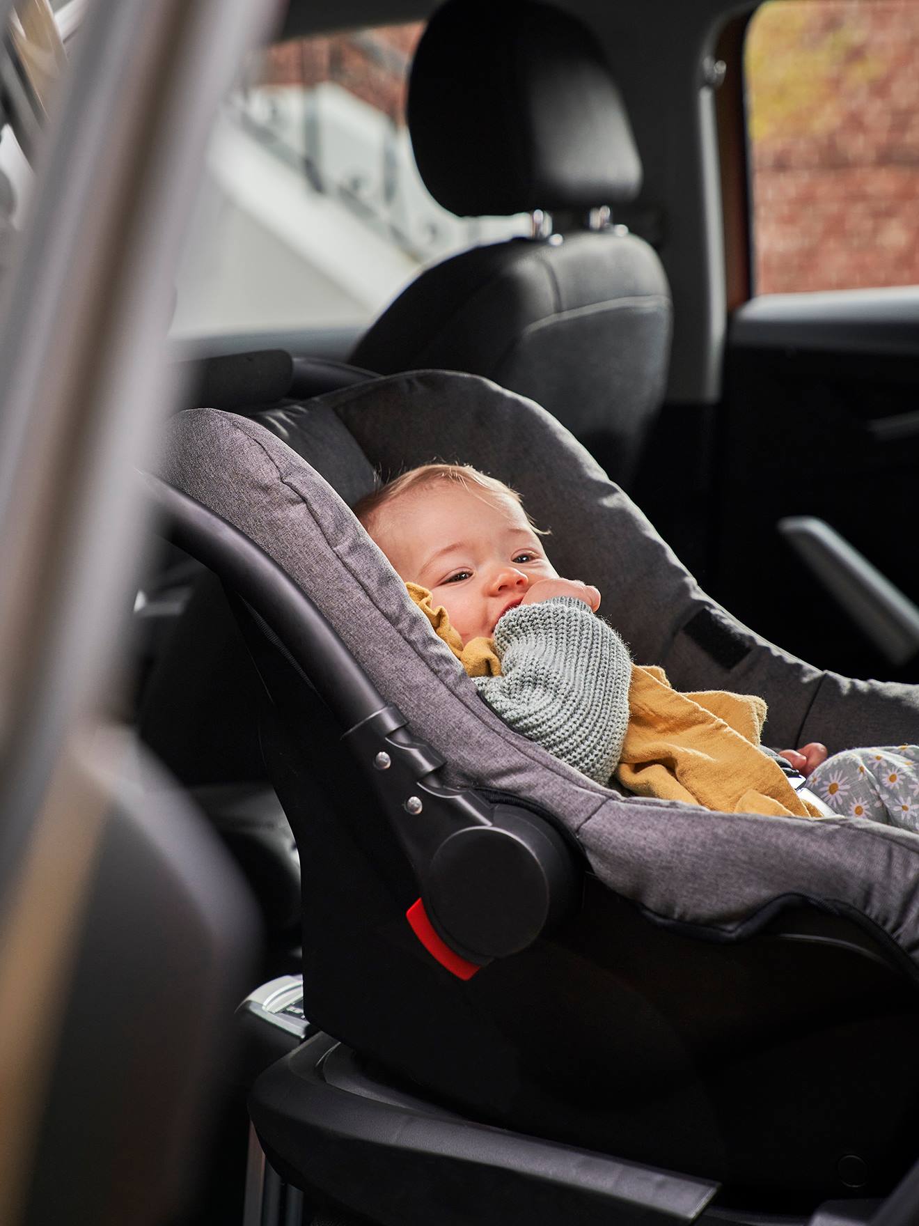 Base Isofix pour coques des Triocity+ , Bicity+, URBAN III VERTBAUDET noir