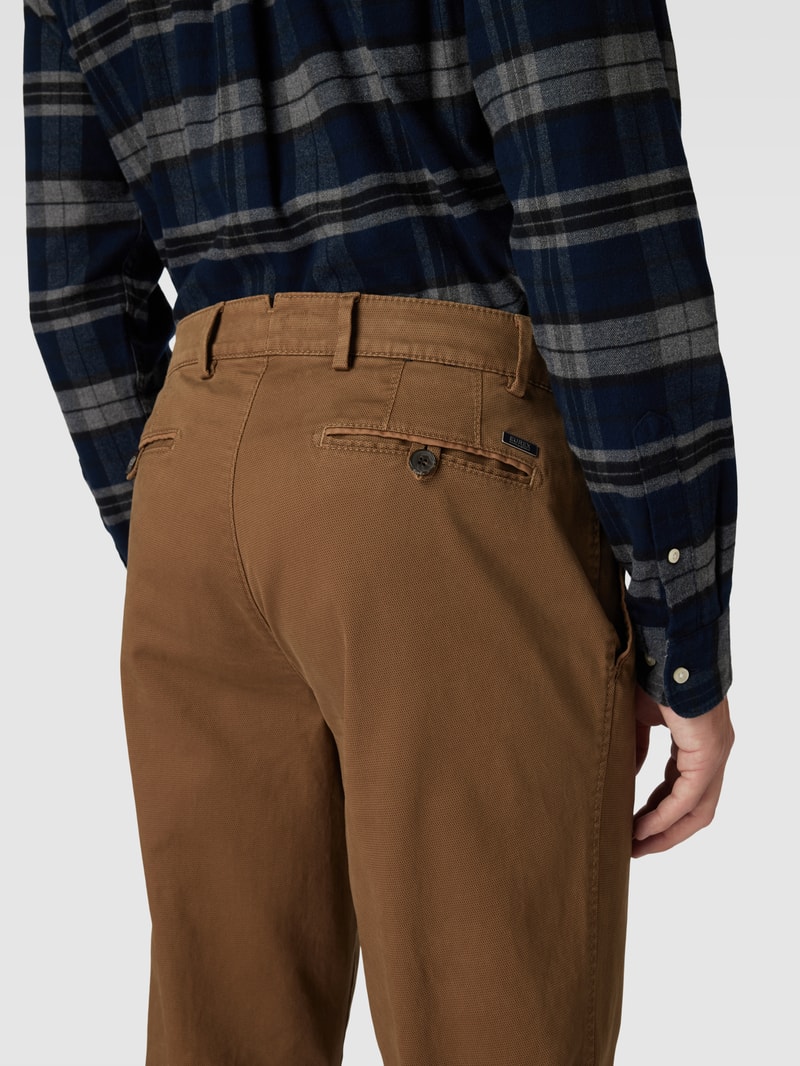 Hose mit Strukturmuster Modell 'JOE' in beige