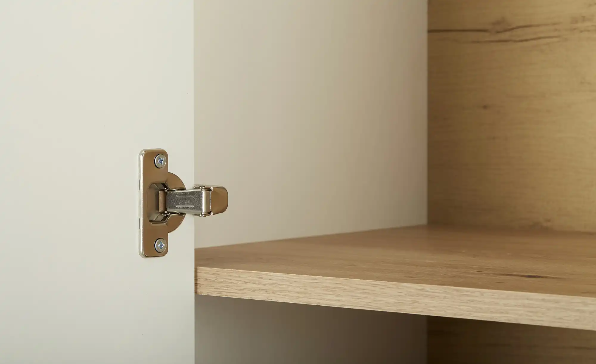 Garderobenschrank