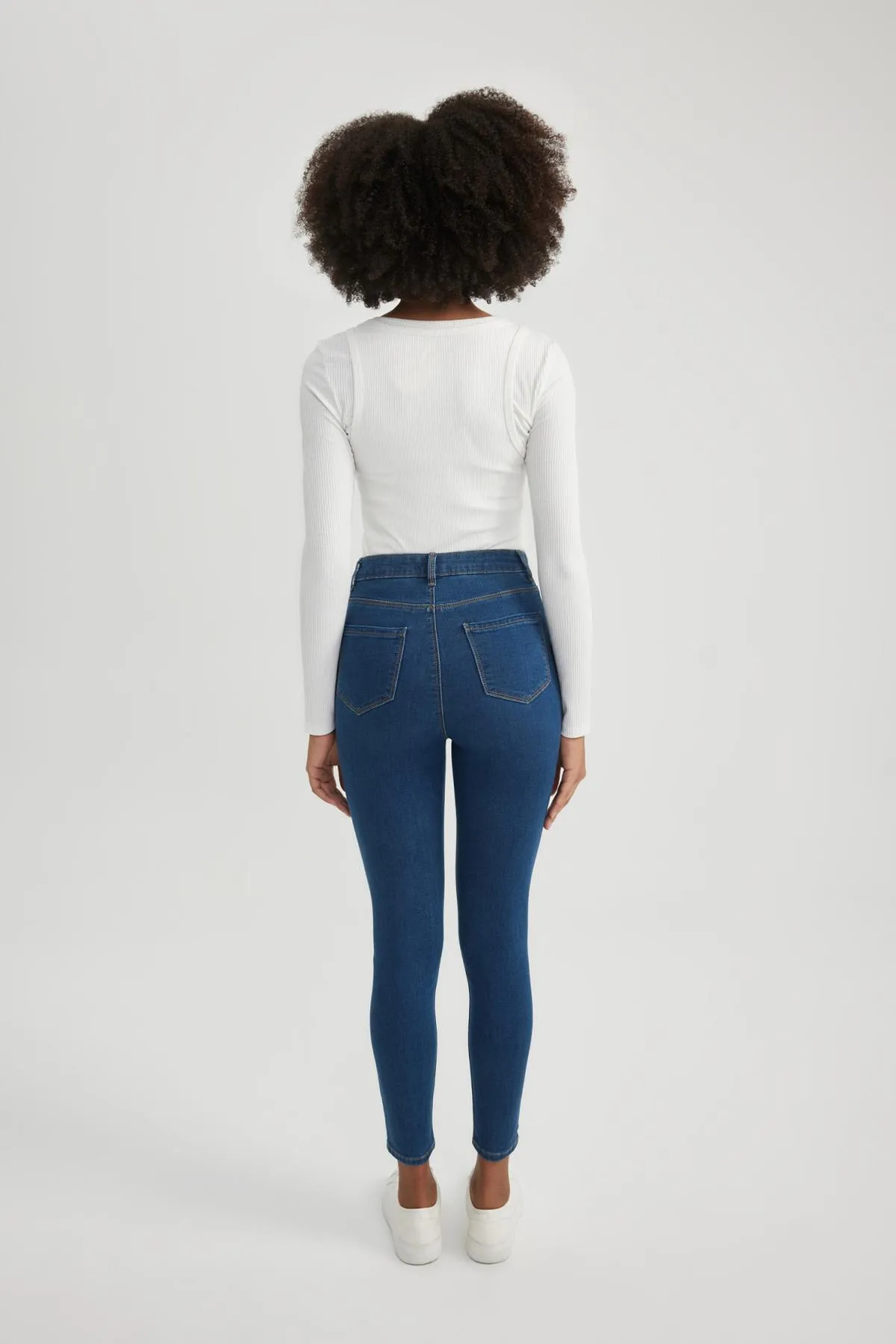 DeFacto  Jegging Jeanshose mit hoher Taille und Knöchellänge und schmalem Bein B7498ax24sp