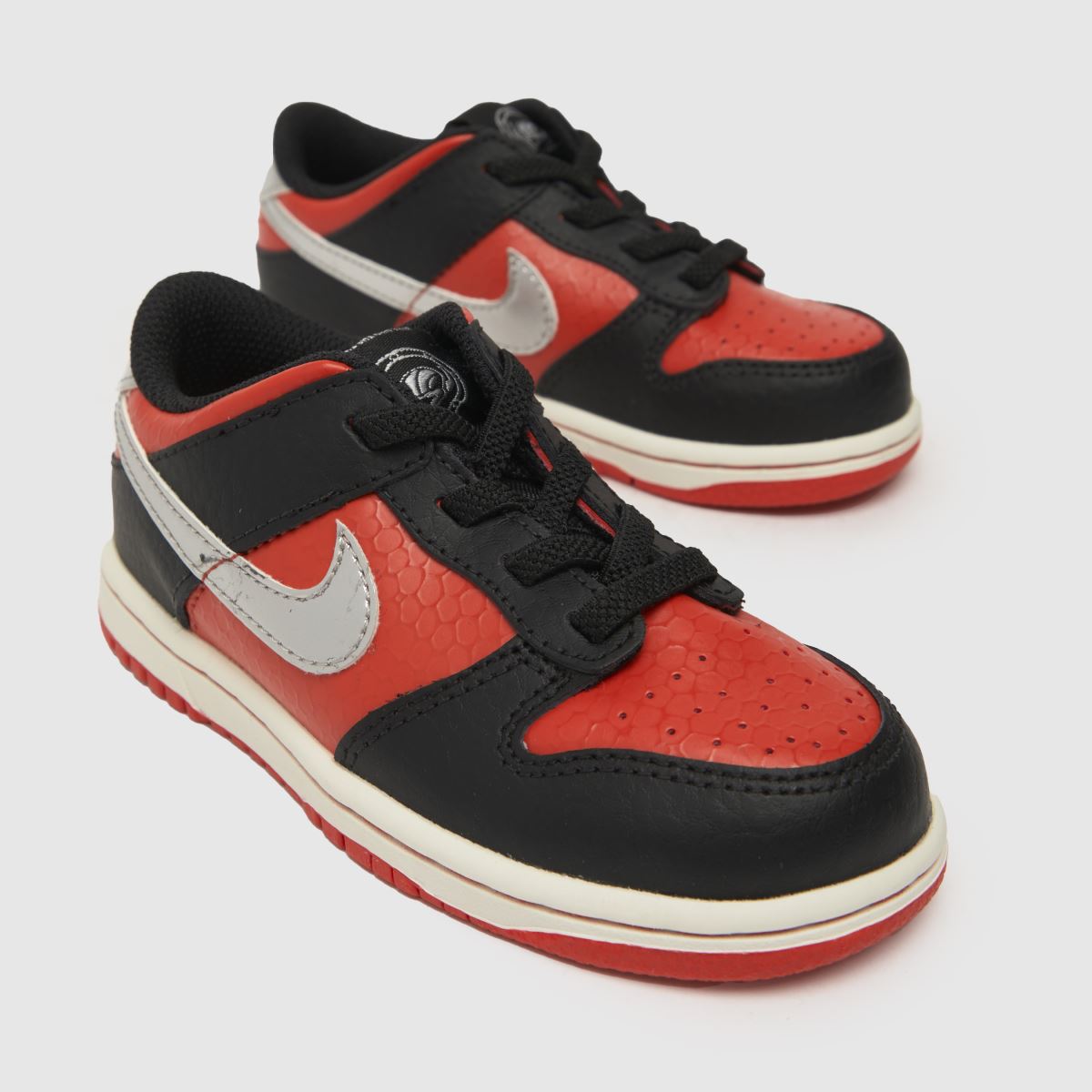 Nike svarta & röda Dunk Low pojkar småbarnsskor