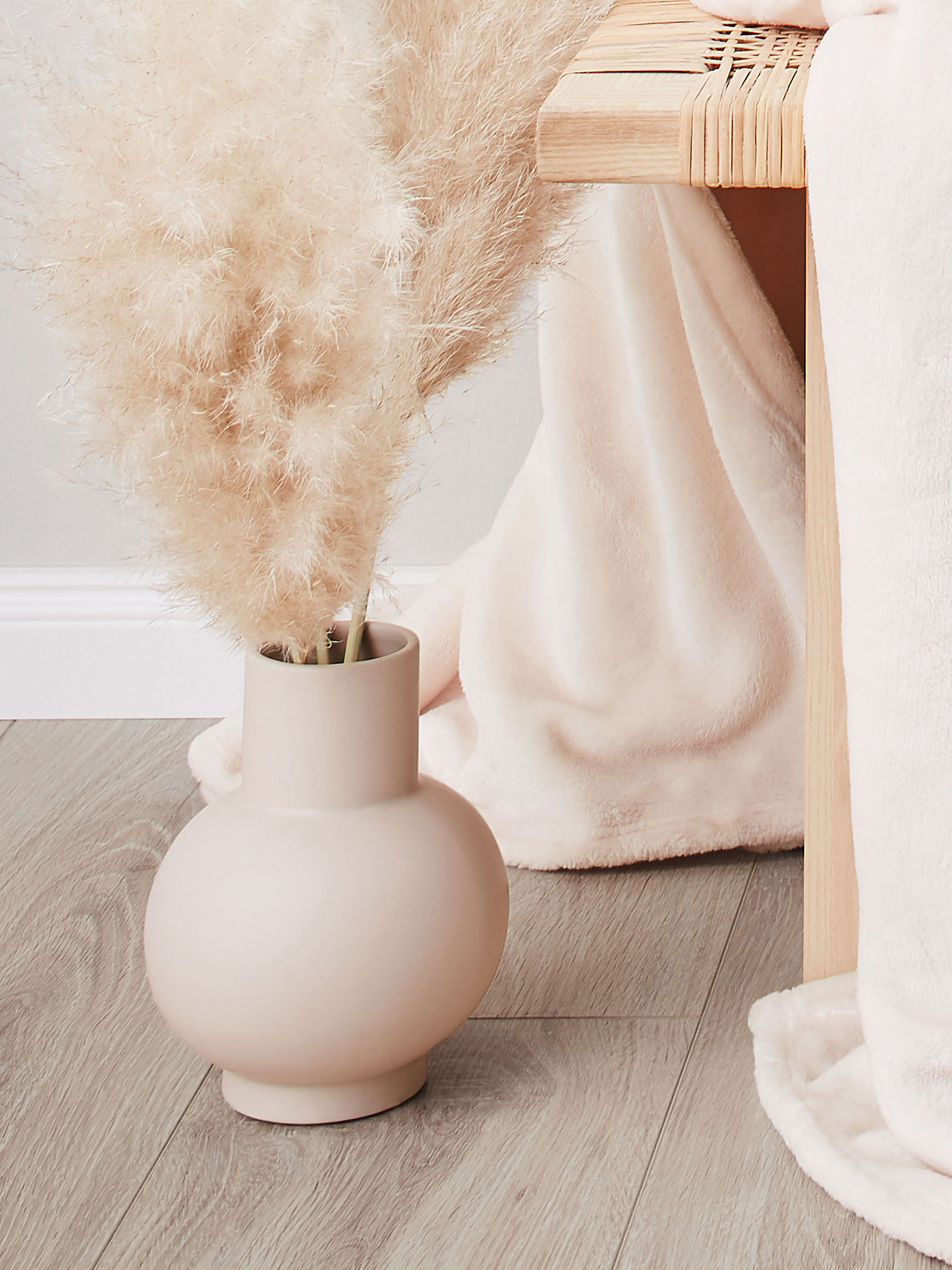 Belly Vase, Beige