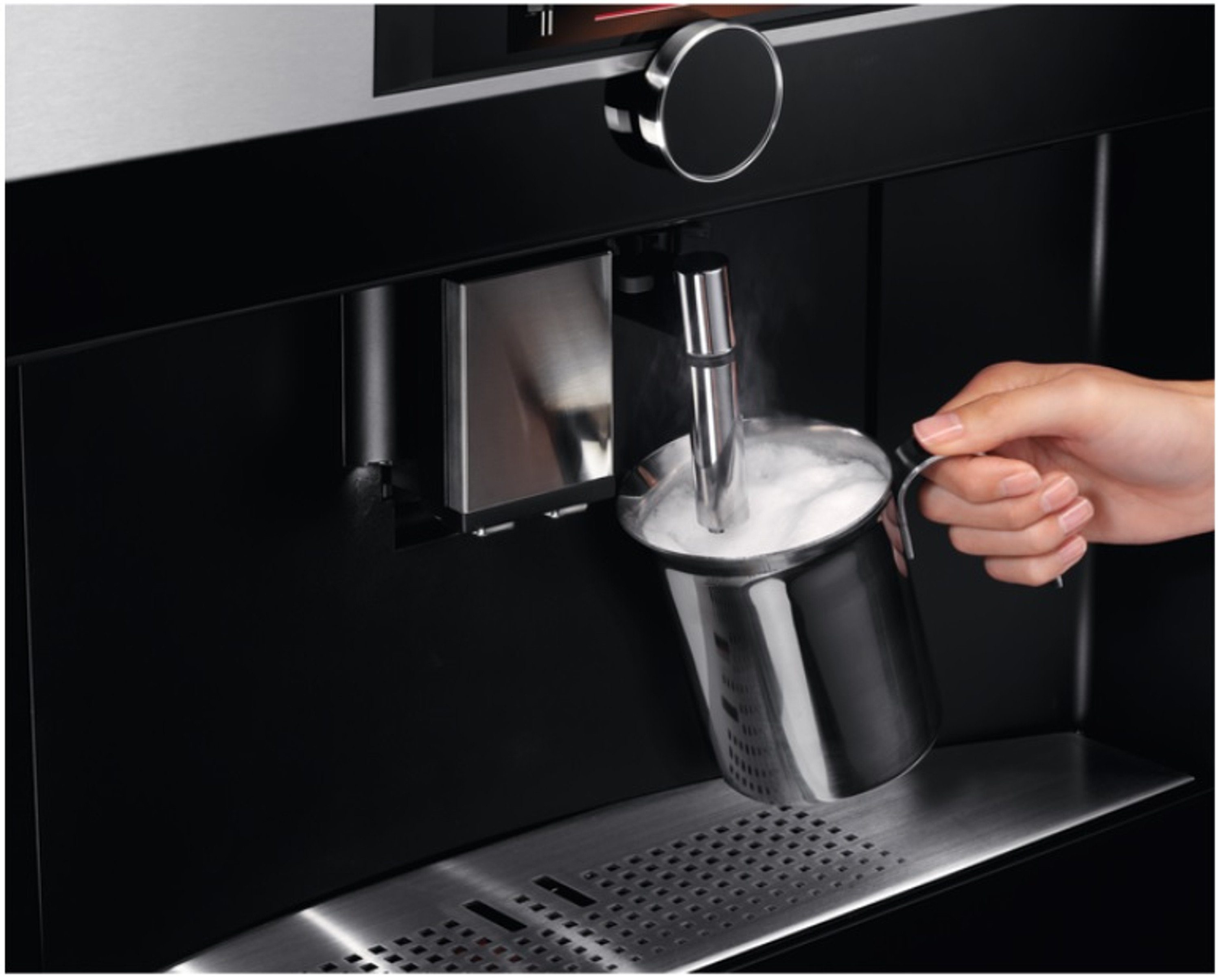 AEG Einbau-Kaffeevollautomat KKK994500B, Premium-Drehwähler mit Berührungssensor und TFT-Farbdisplay