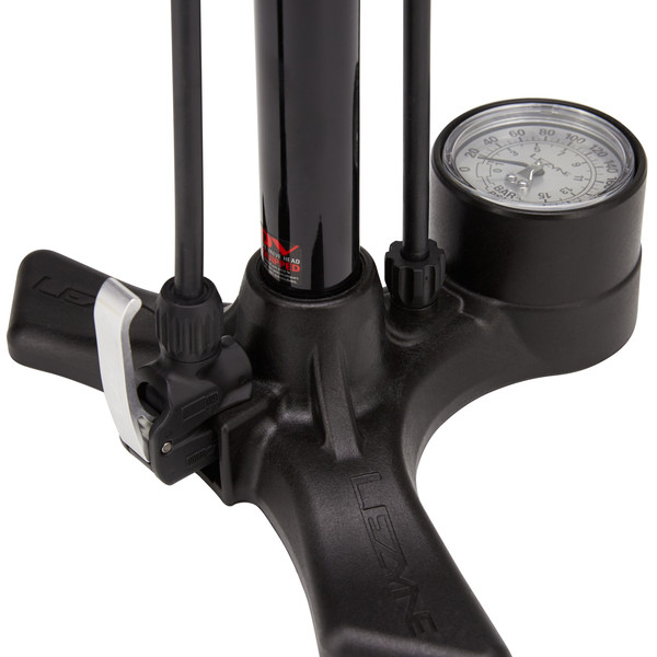 STANDLUFTPUMPE MACRO FLOOR DRIVE DV, 220PSI - Luftpumpe