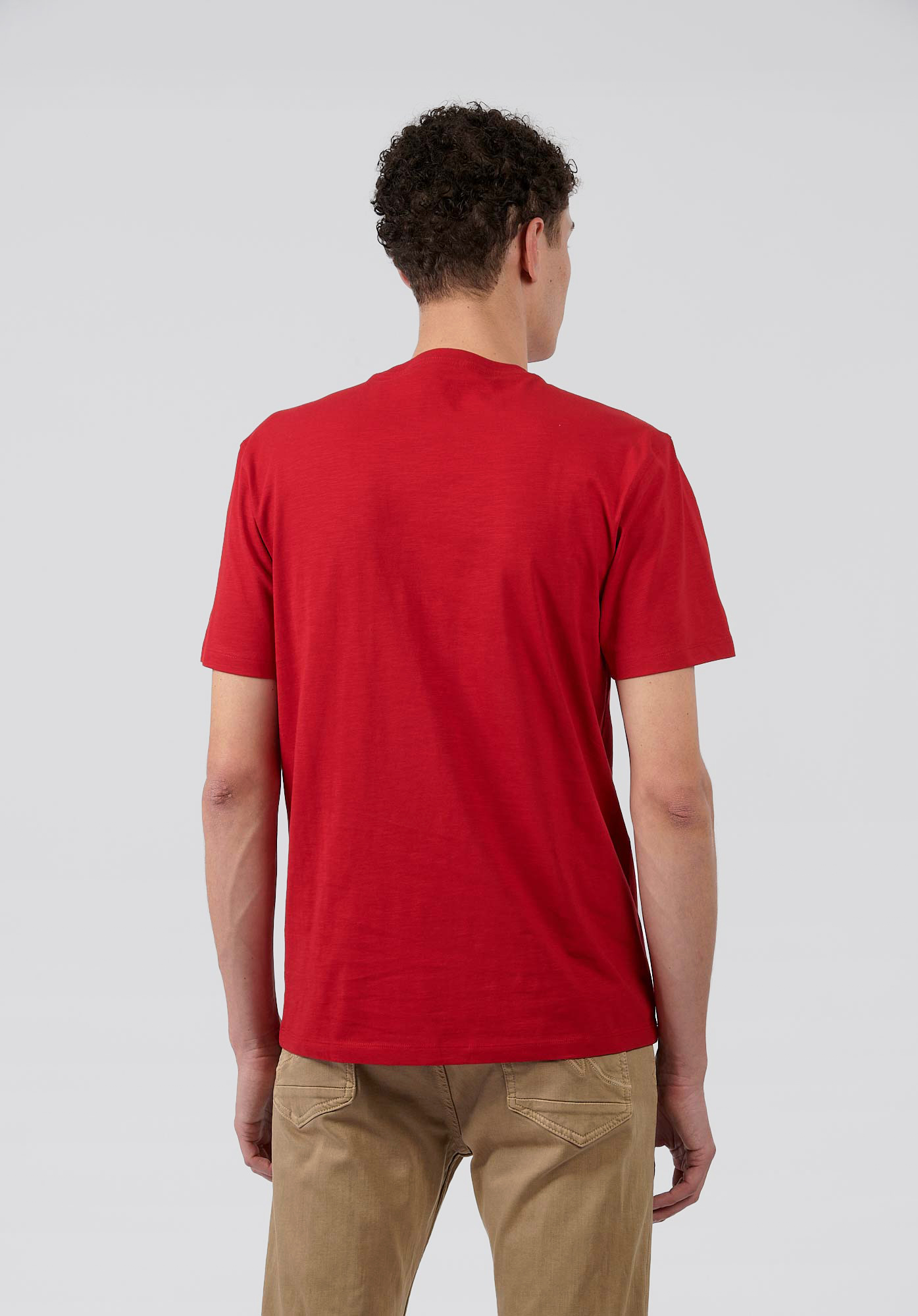 BAZZI  T-shirt rouge Homme en 100% coton bio