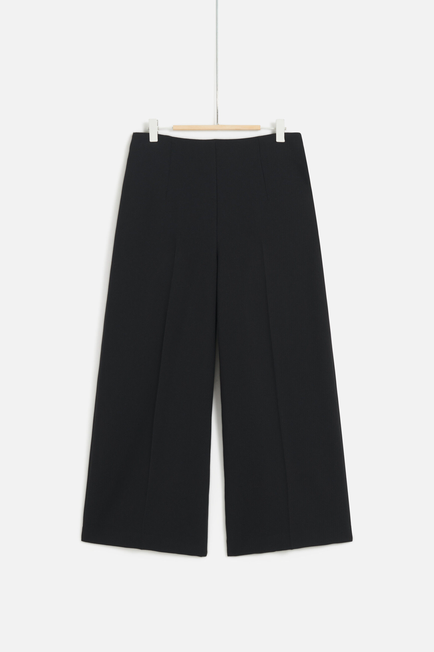 Pantalon pierce noir femme