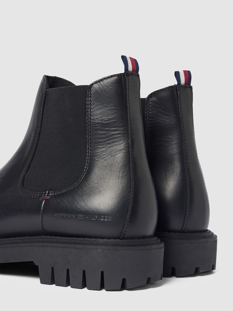 Chelsea Boots mit elastischen Einsätzen Modell 'PREMIUM' in schwarz