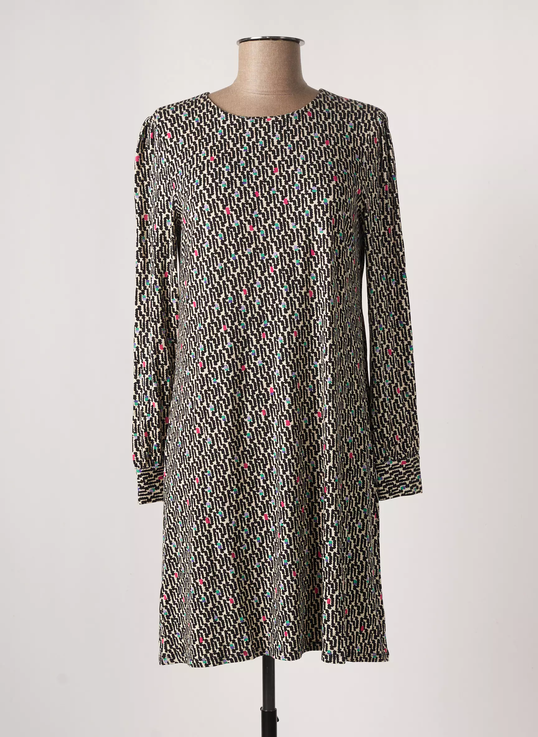Surkana Robes Courtes Femme couleur noir