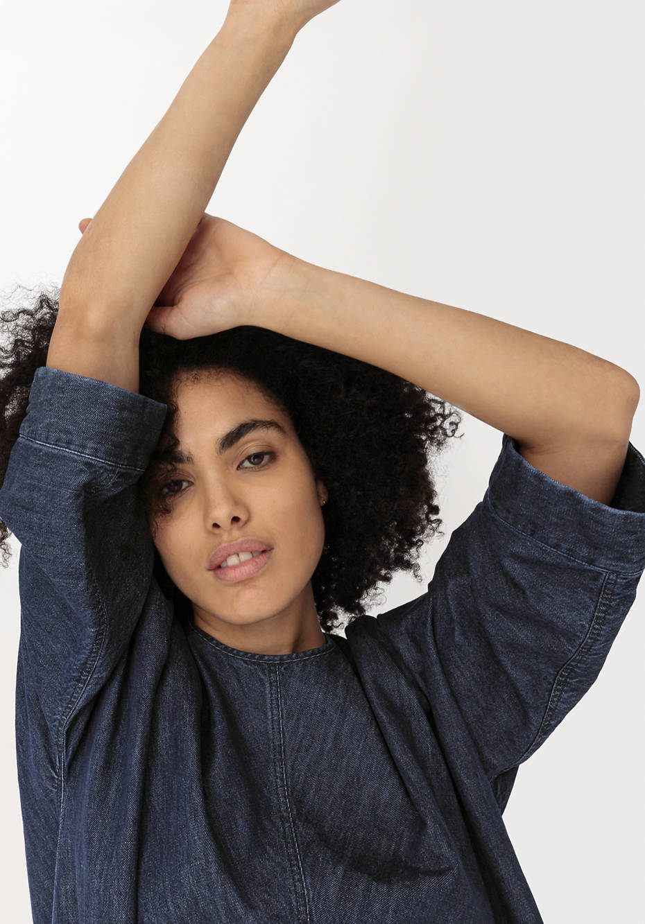 WUNDERKIND X HESSNATUR Oversize Denim-Kleid mit Kapok