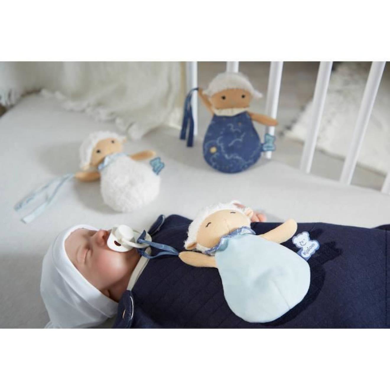 SET DE 3 DOUDOUS ATTACHE TÉTINES MOUTONS