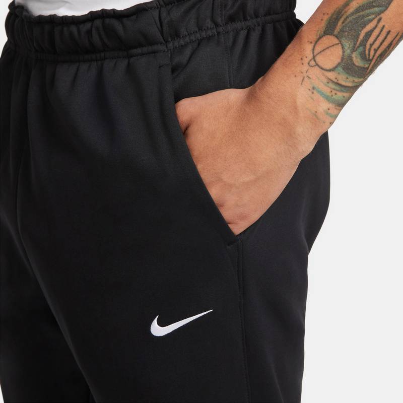 Nike Taper Trainingshose Herren