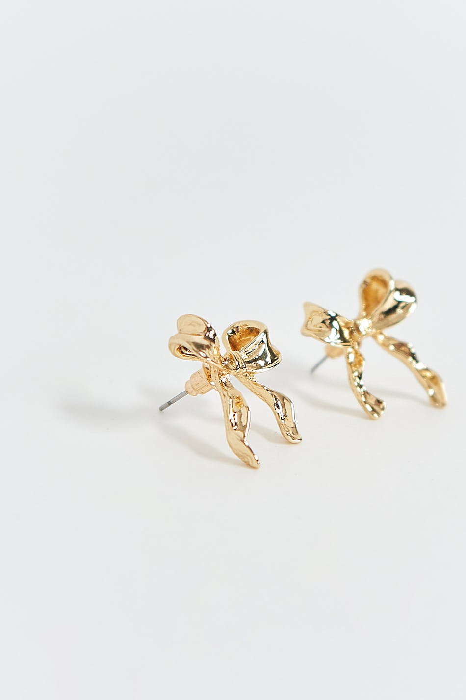 Bow earrings