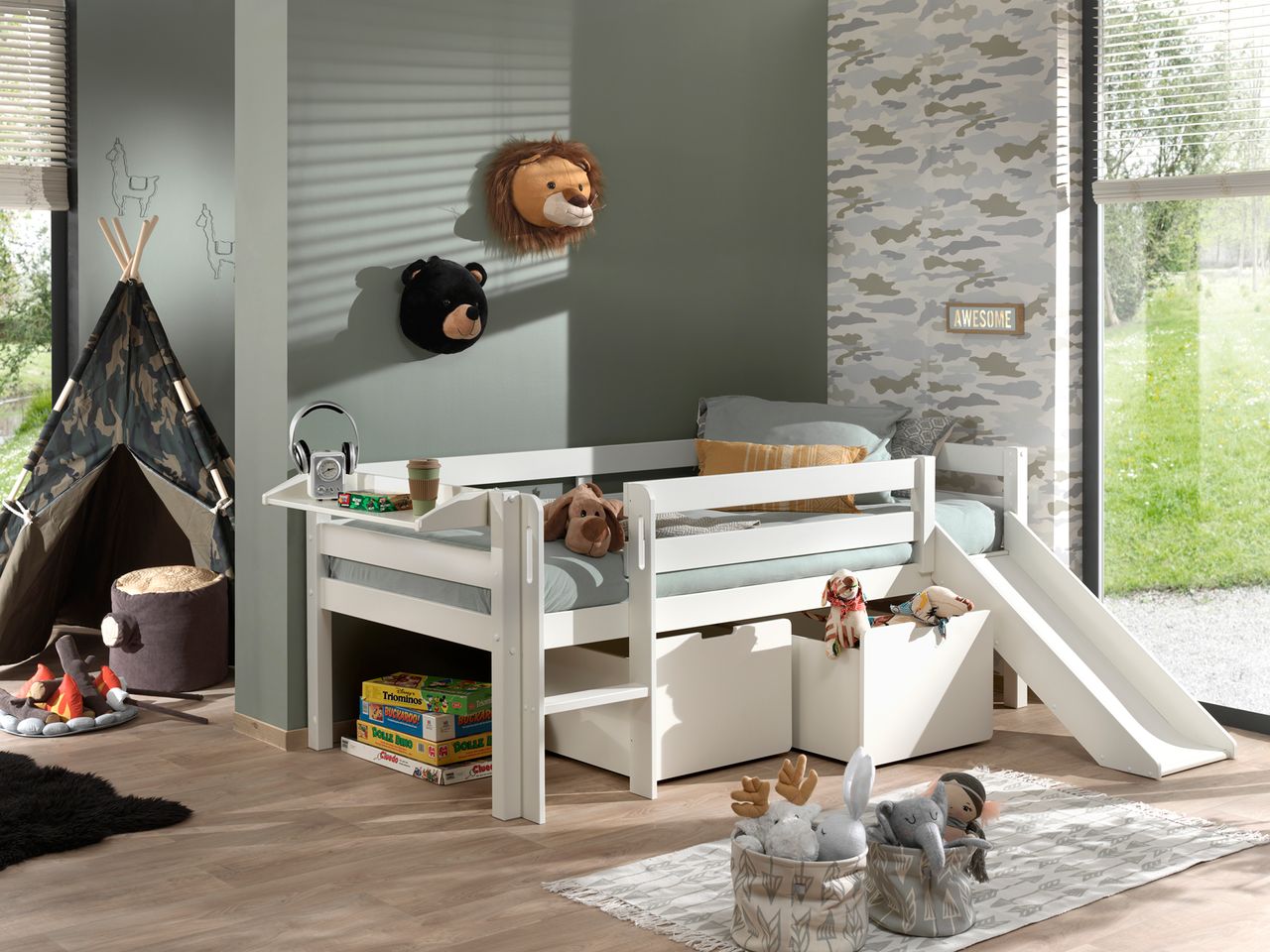 VIPACK Spielbett mit Liegefläche 90 x 200 cm, inkl. Leiter, Regal, Rutsche, Rolllattenrost und 2 Schubkästen, Kiefer und MDF weiß lackiert