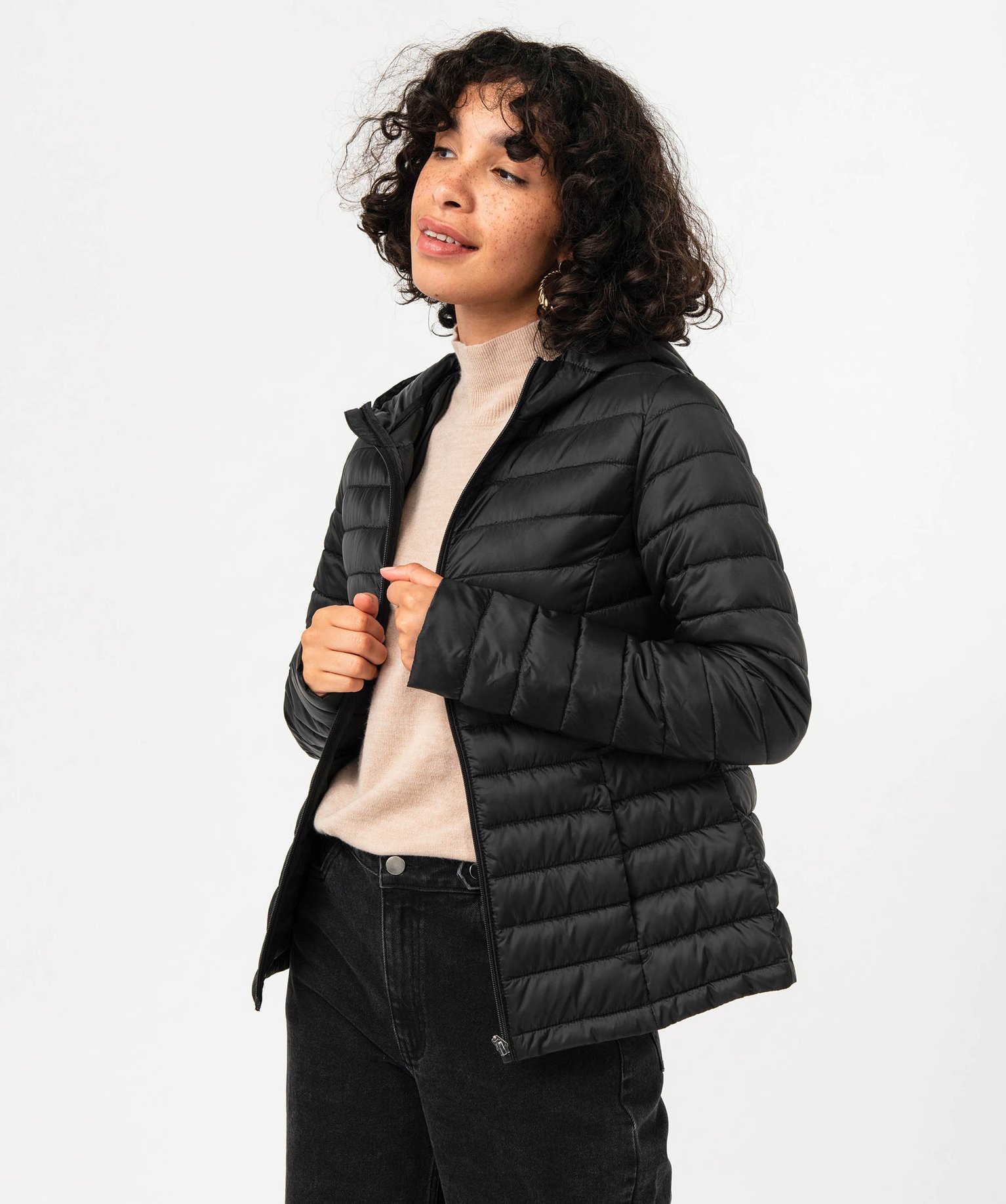 Doudoune à capuche rembourrage fin femme avec pochette noir | GEMO