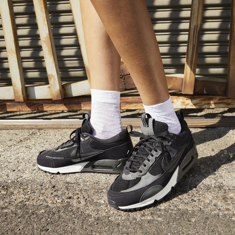 Nike Air Max 90 Futura DM9922-003 / schwarz