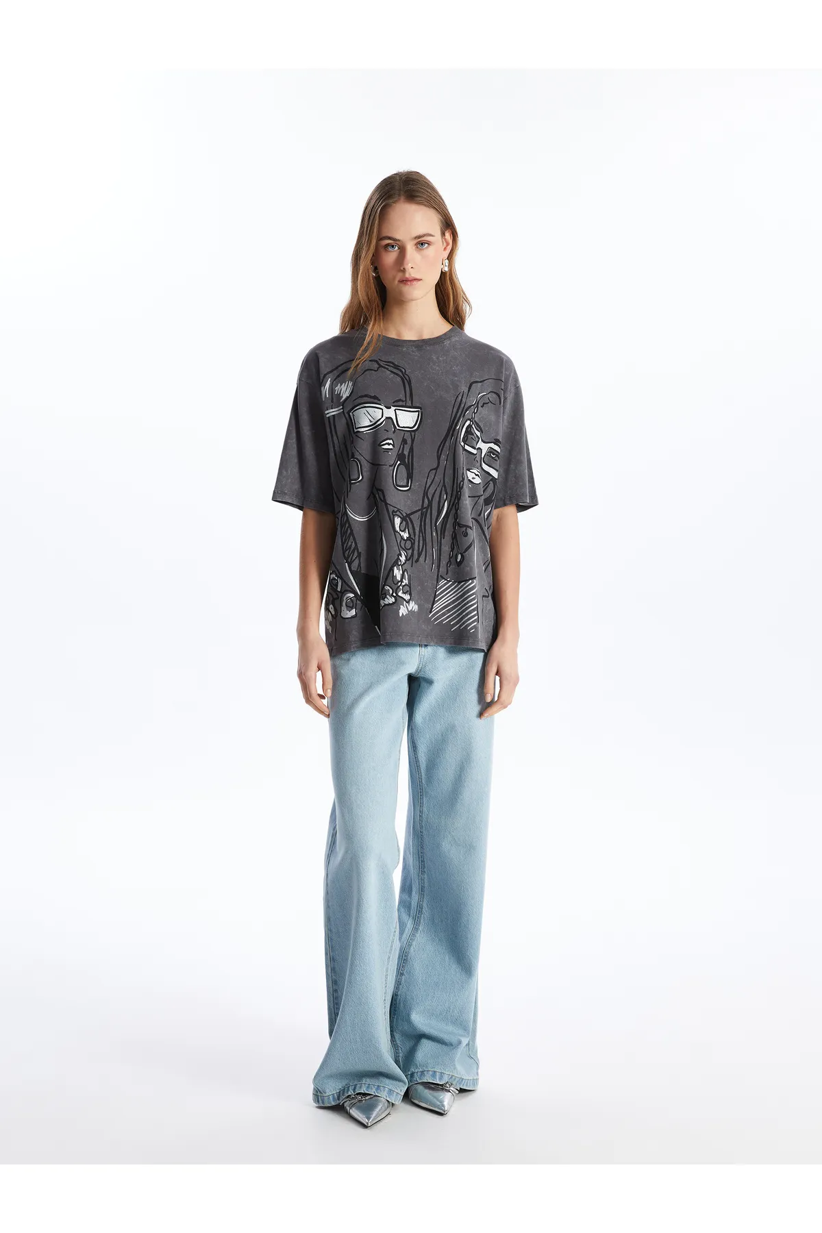 LC Waikiki  Bedrucktes, kurzärmliges Oversize-Damen-T-Shirt mit Rundhalsausschnitt