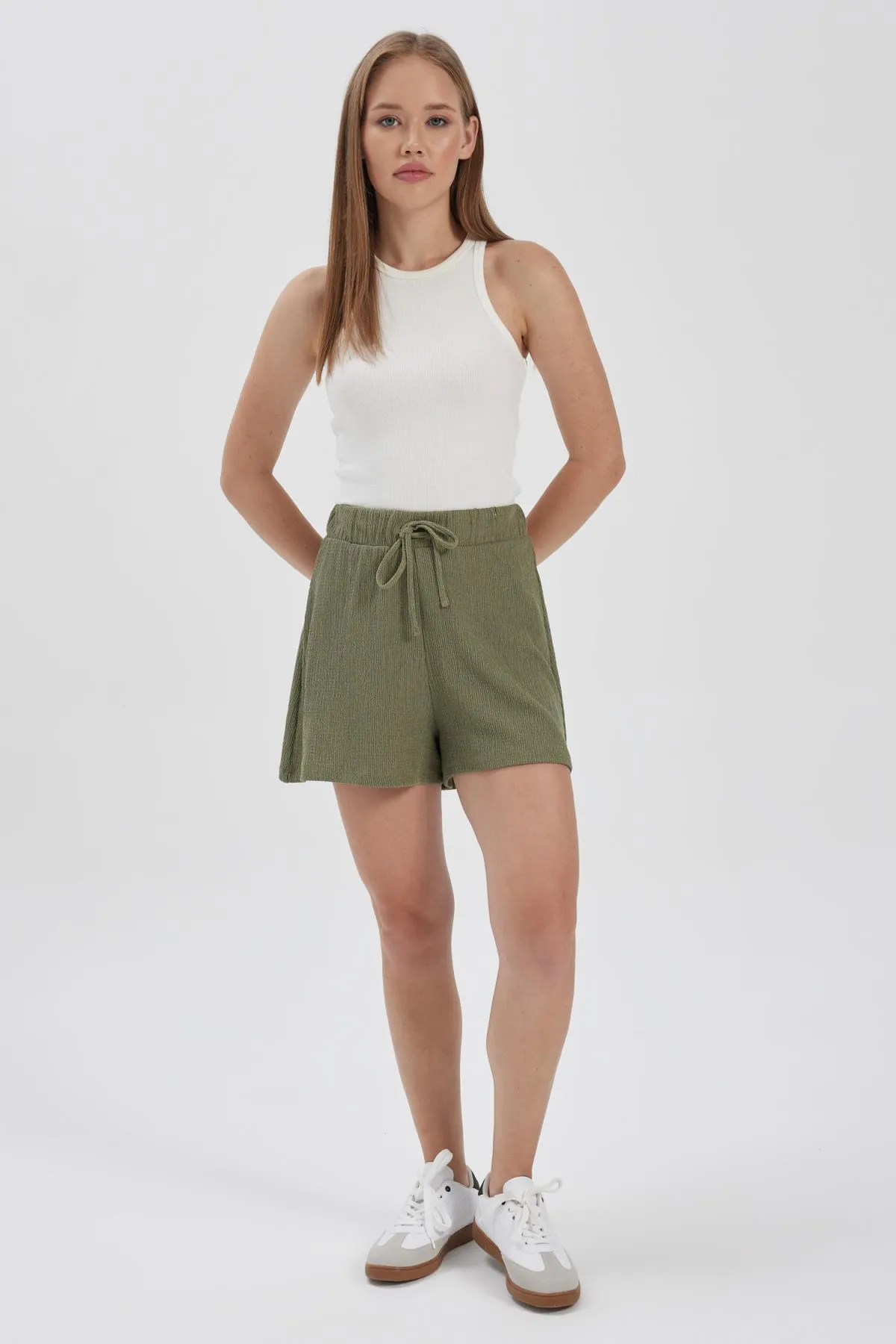 DeFacto  Coool Loose Fit Wickelshorts A6223ax23sm