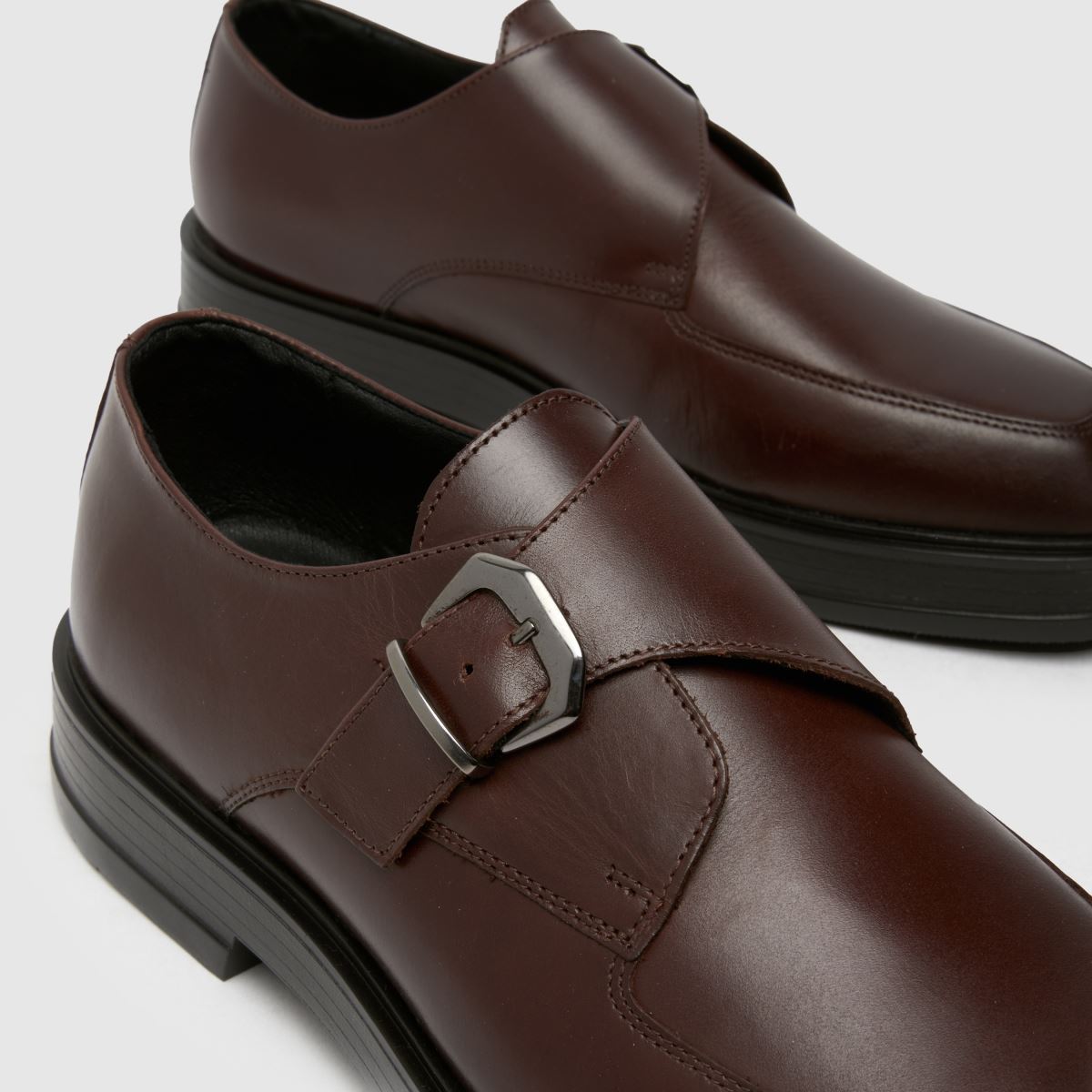 Schuh Rocco bőr szerzetescipő barna színben