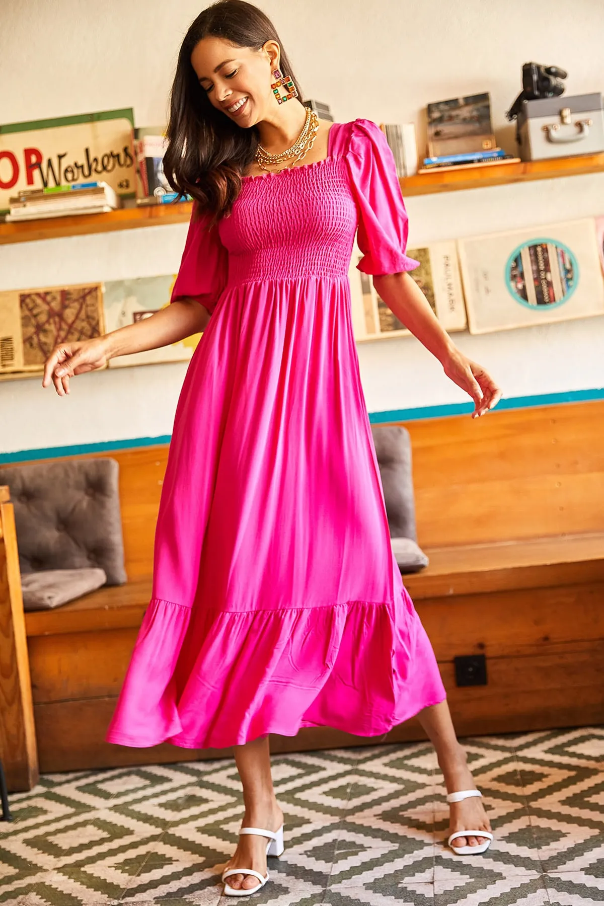 Olalook  Fuchsiafarbenes Bodrum-Kleid mit Gimped-Quadratkragen für Damen ELB-19001557