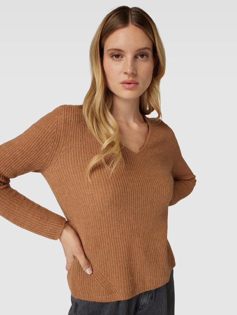 Strickpullover mit abgerundetem V-Ausschnitt Modell 'Style.Lana' in cognac