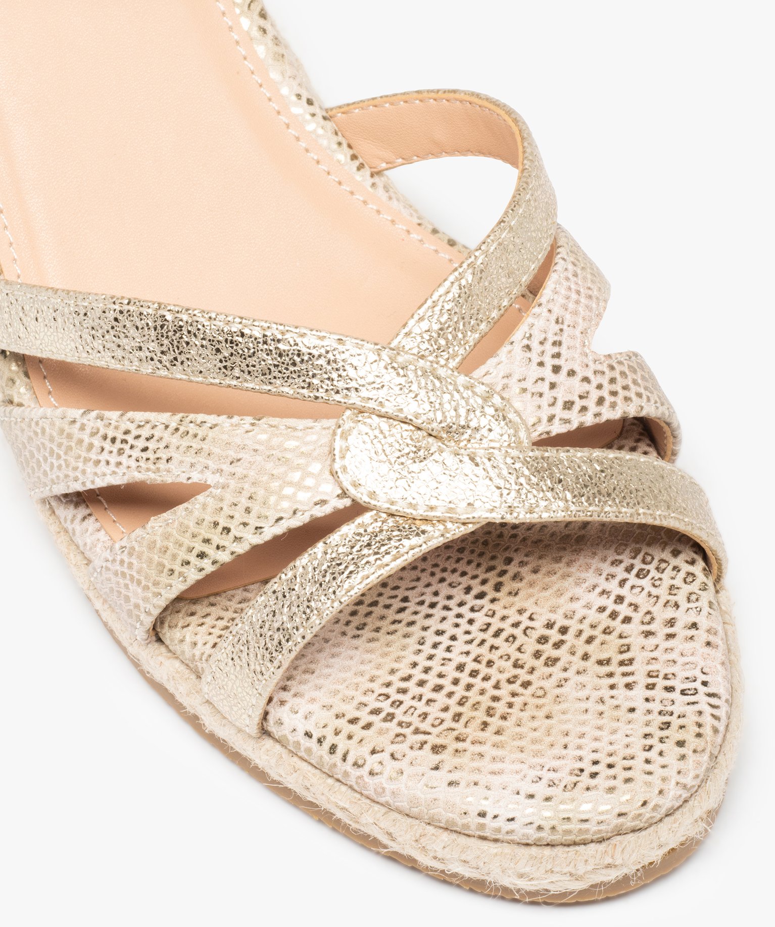 Sandales femme compensées à fines brides métallisées or | GEMO