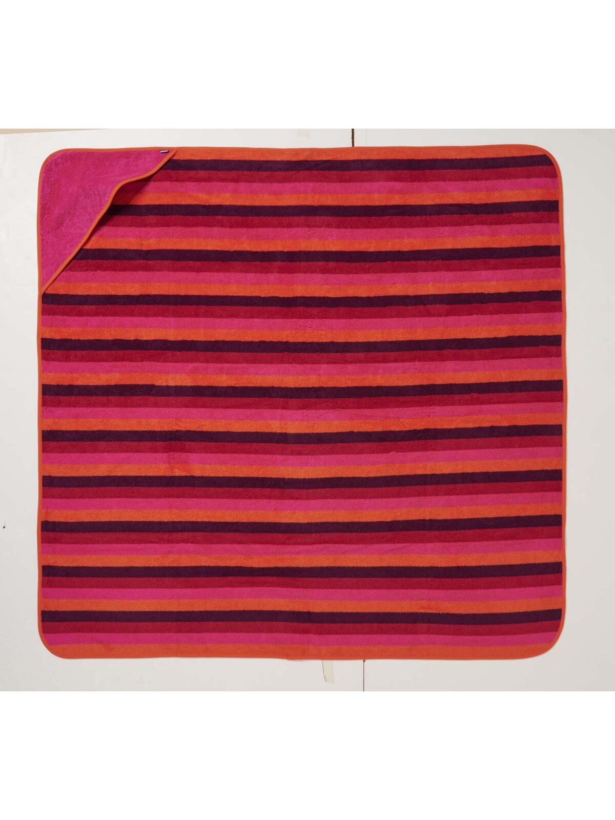Jako-O Kapuzentuch 140 x 140cm, fuchsia gestreift