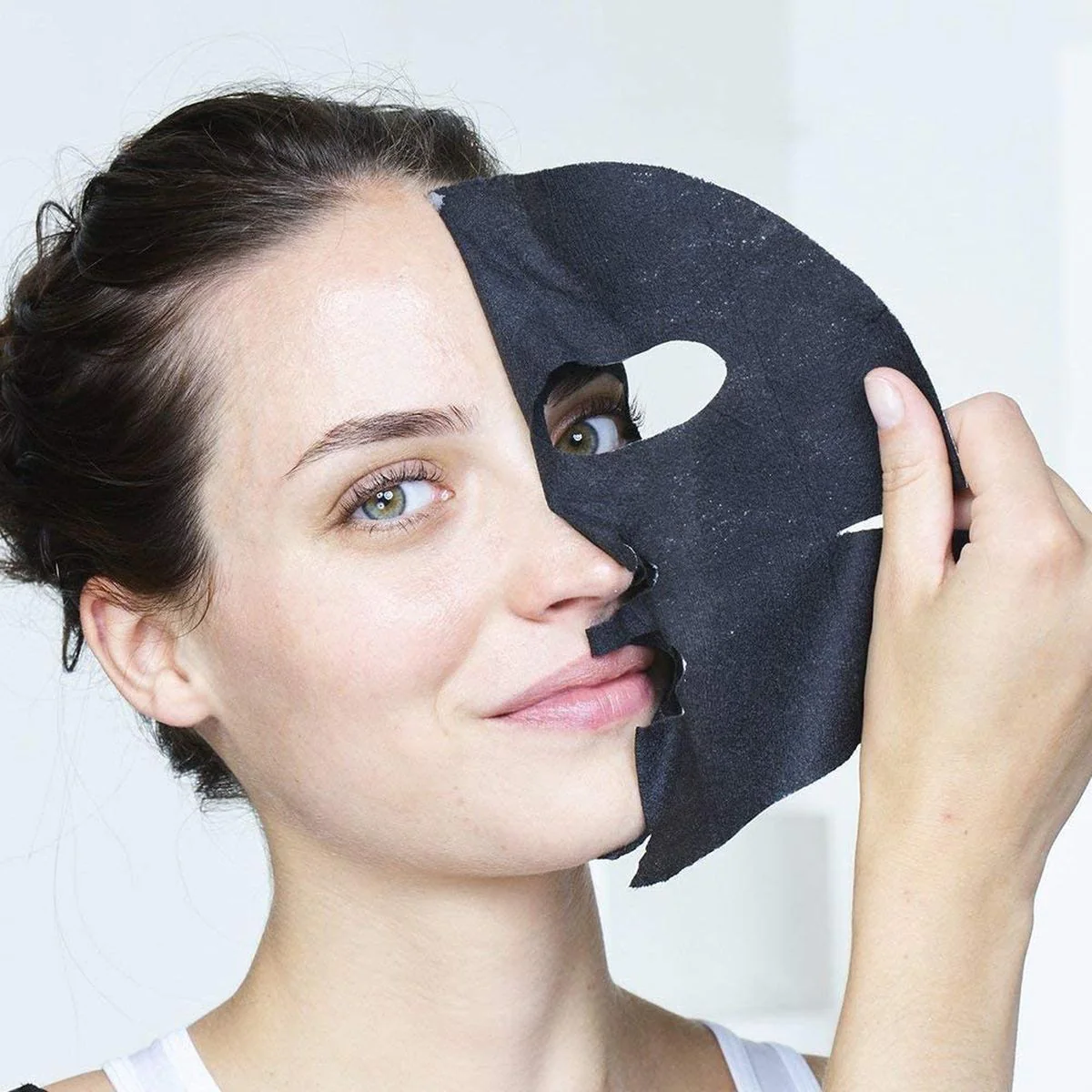 Skin Active Pure Charcoal -kangasnaamio - puhdistava kasvonaamio
