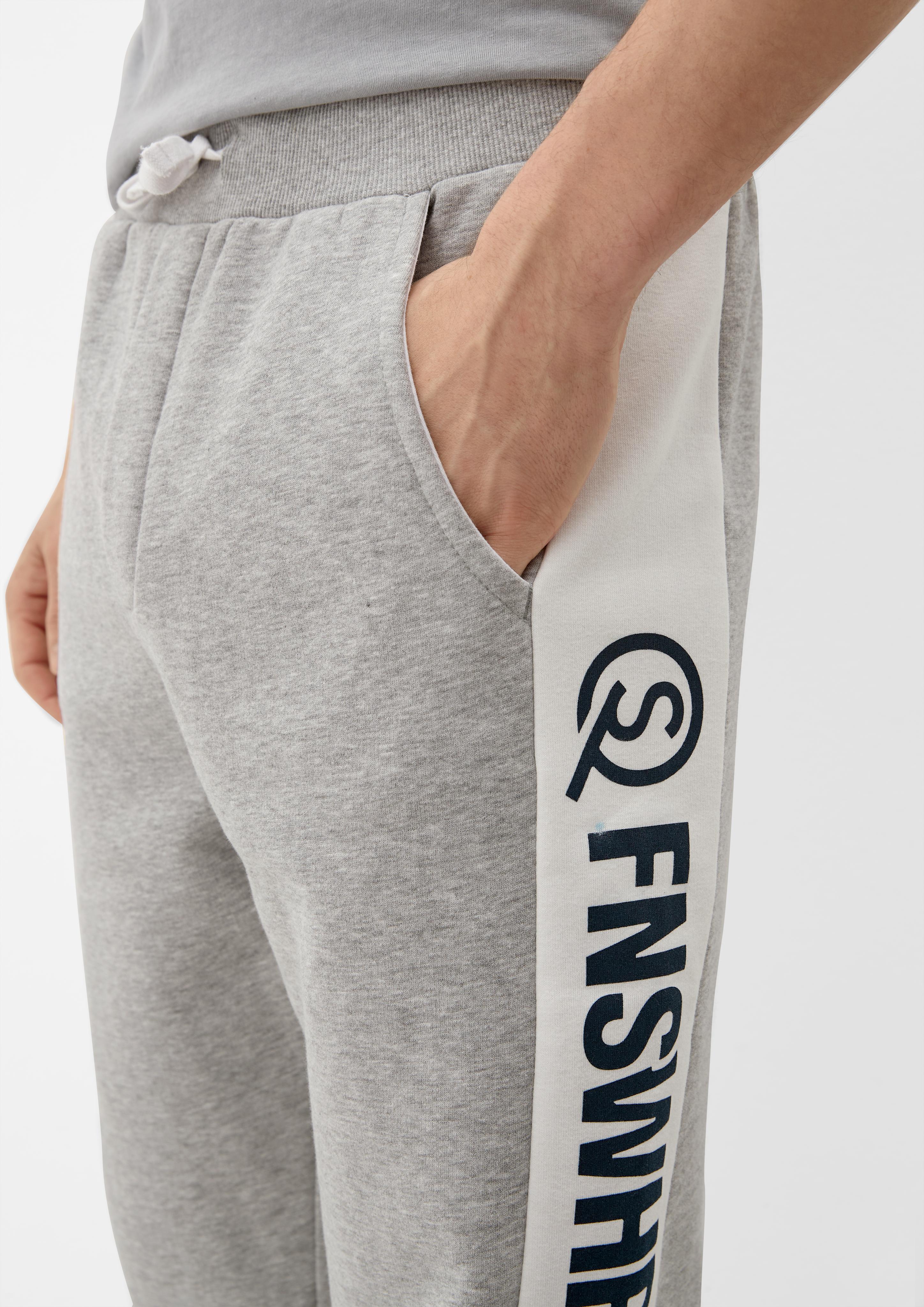 Slim: Sweathose mit seitlichem Schriftzug  2125669-94D0