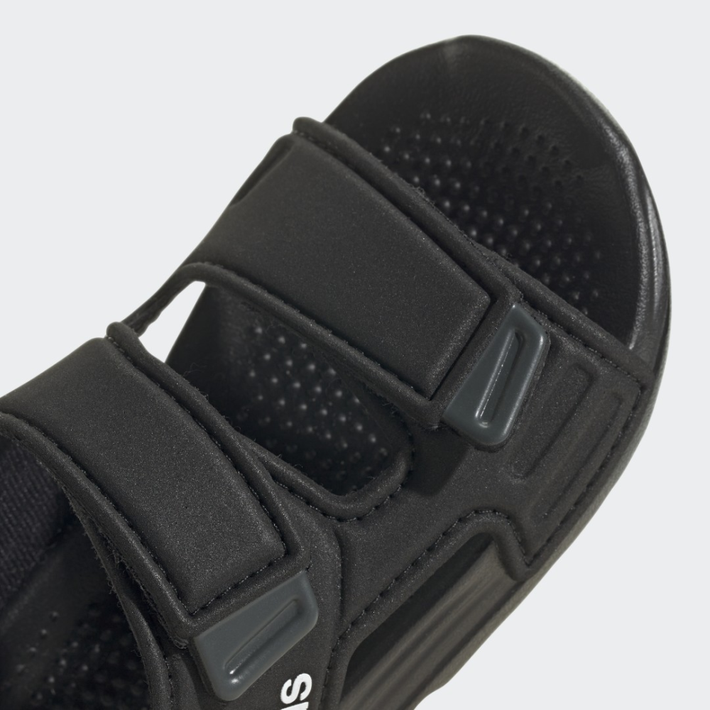 adidas Altaswim GV7796 / schwarz