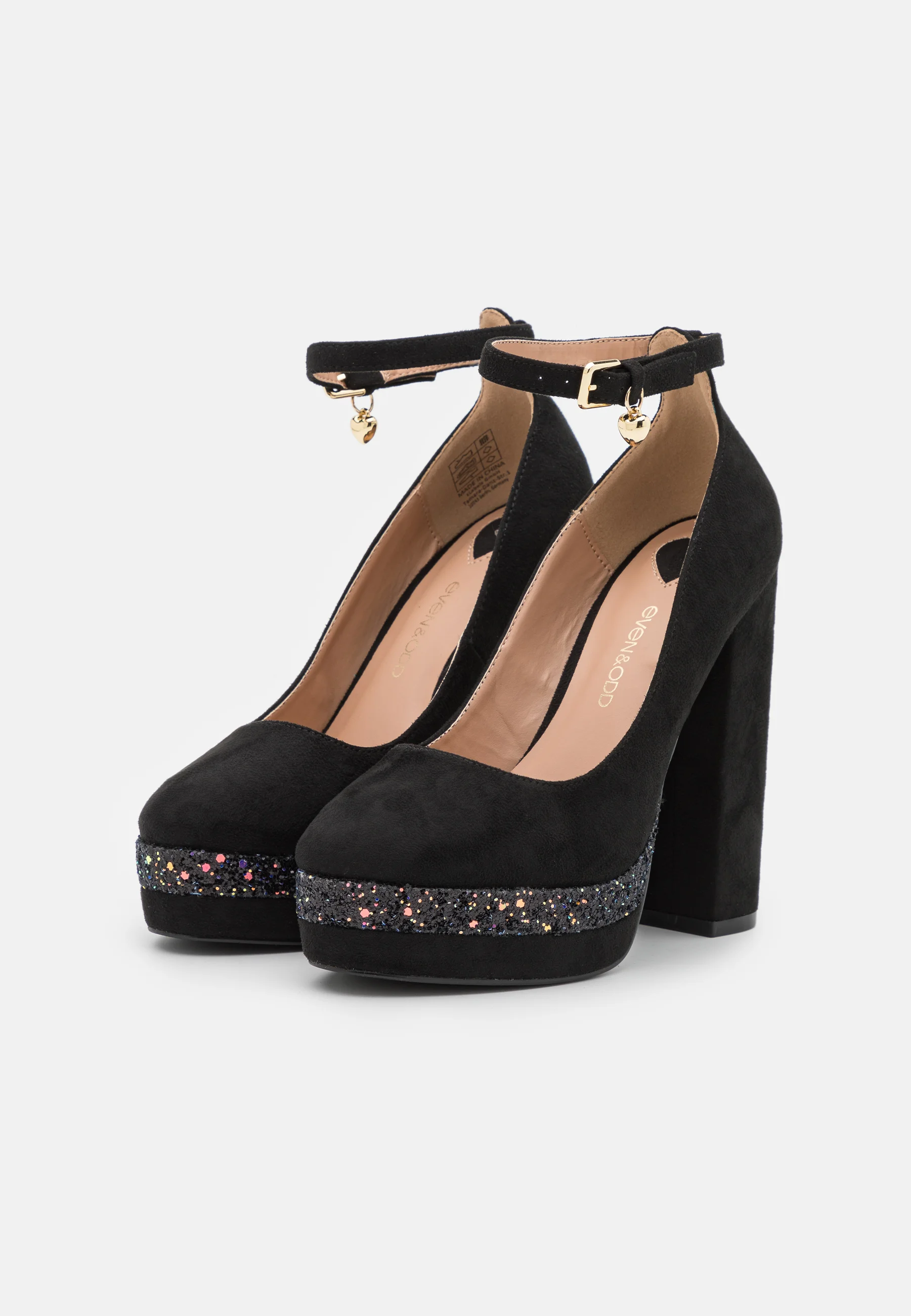 Zapatos de plataforma pares e impares