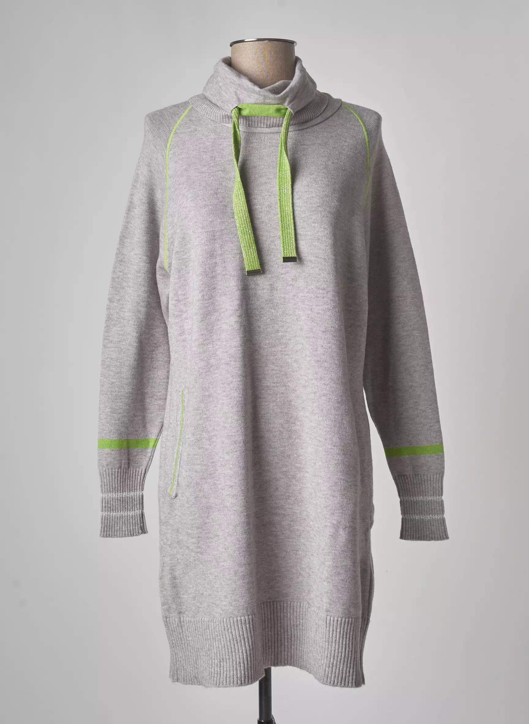 Pame Carrioni Robes Pulls Femme couleur gris