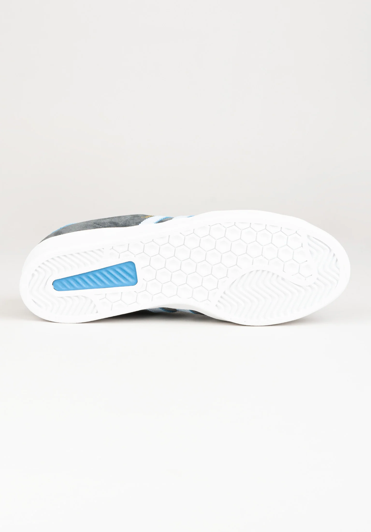 Campus Adv x Henry Jones
