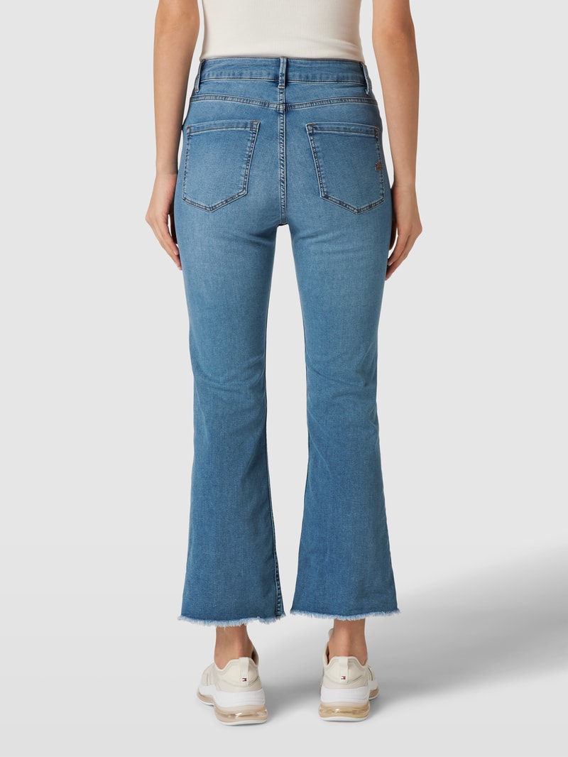 Jeans mit Label-Details in blau