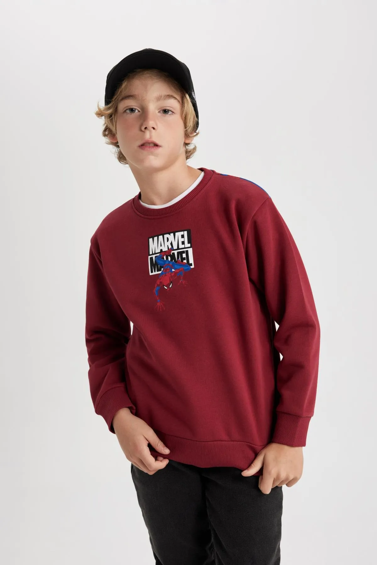 DeFacto  Dickes Marvel Spiderman-Sweatshirt mit Rundhalsausschnitt für Jungen