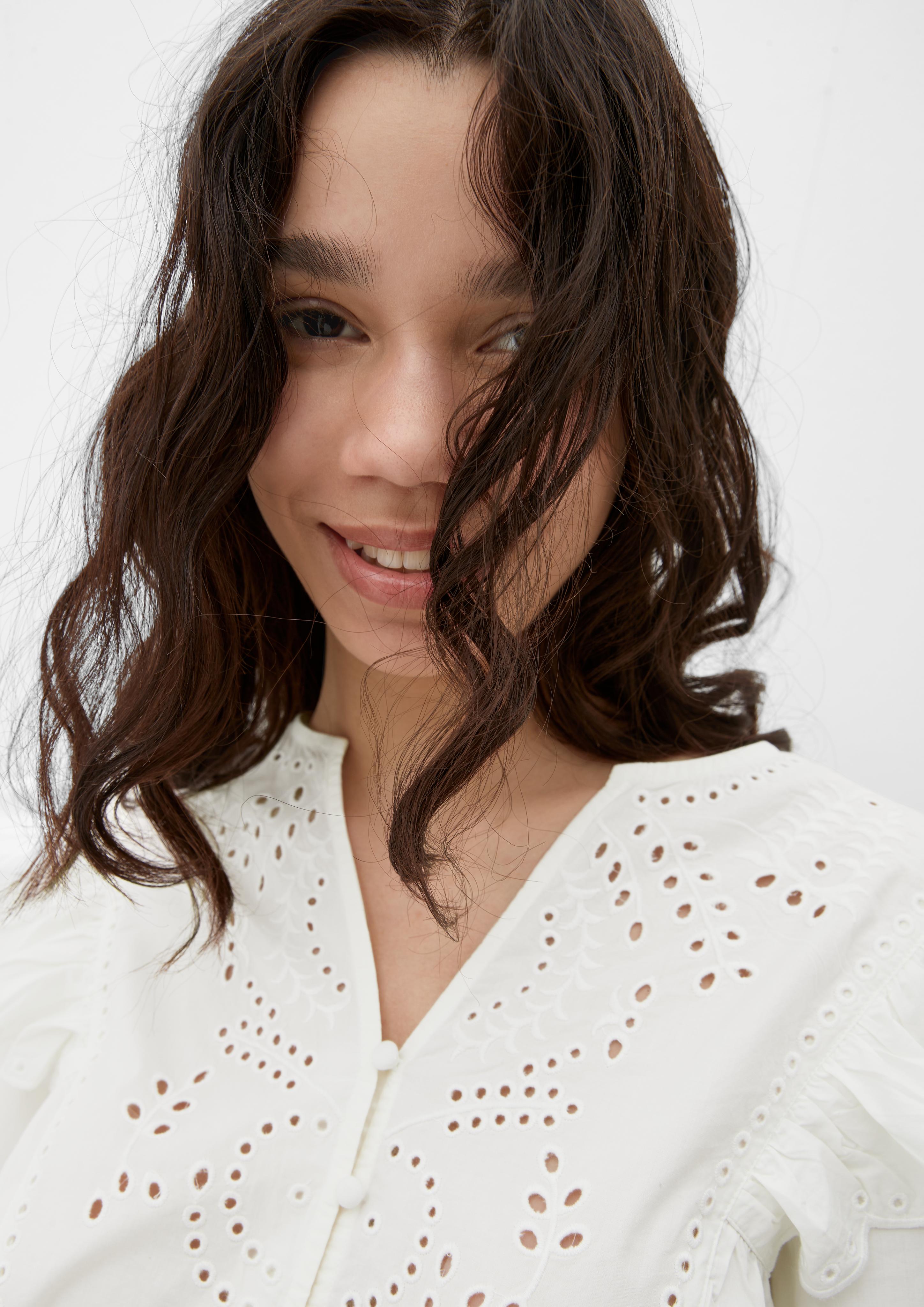 Tunika-Bluse mit Lochstickerei  2124030-0200