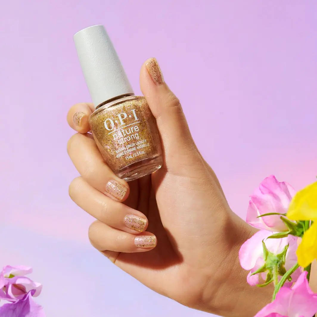 Лак за нокте Opi Nature Strong Mind-Full Of Glitter 15ml