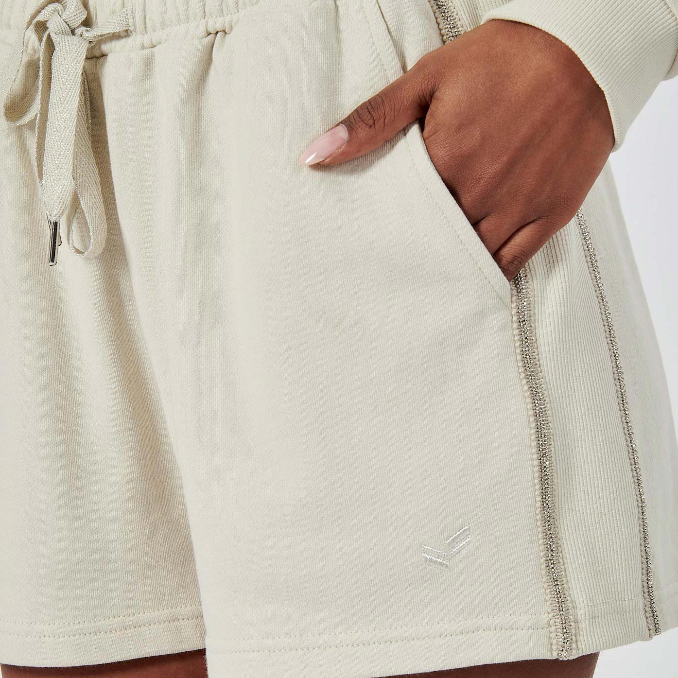 FAYO   Short jogging beige femme 100% coton