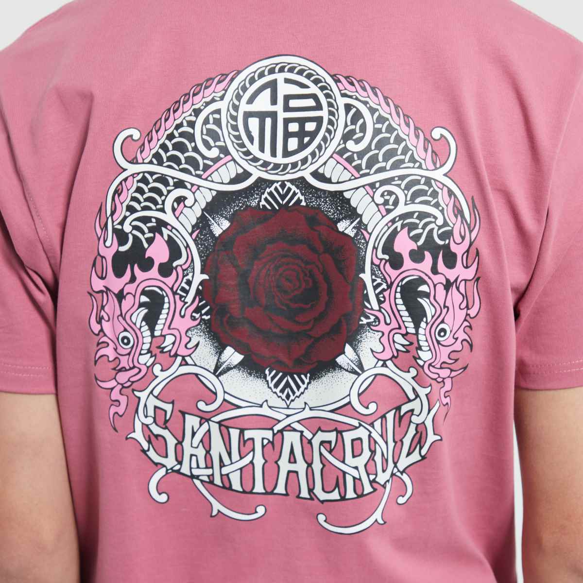Santa Cruz – Rosa t-shirt med rund halsringning