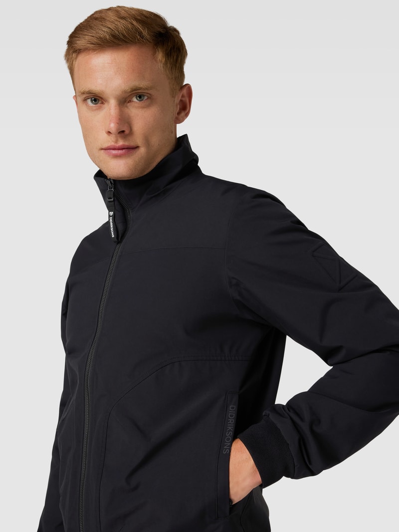 Jacke mit elastischen Abschlüssen Modell 'ALIVN' in schwarz