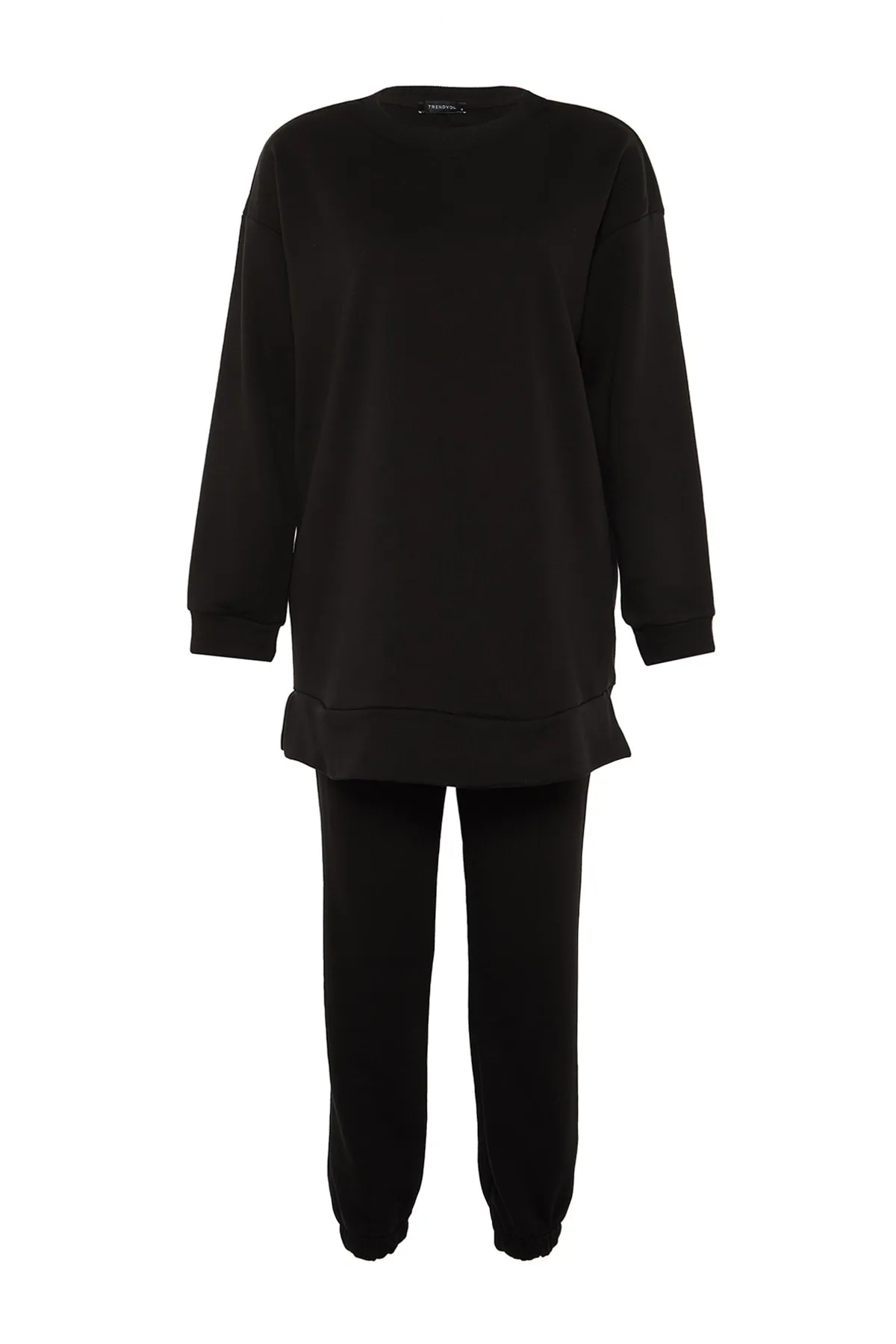 Trendyol Modest  Schwarzes Basic-Strick-Trainingsanzug-Set mit Rundhalsausschnitt TCTAW23EN00010
