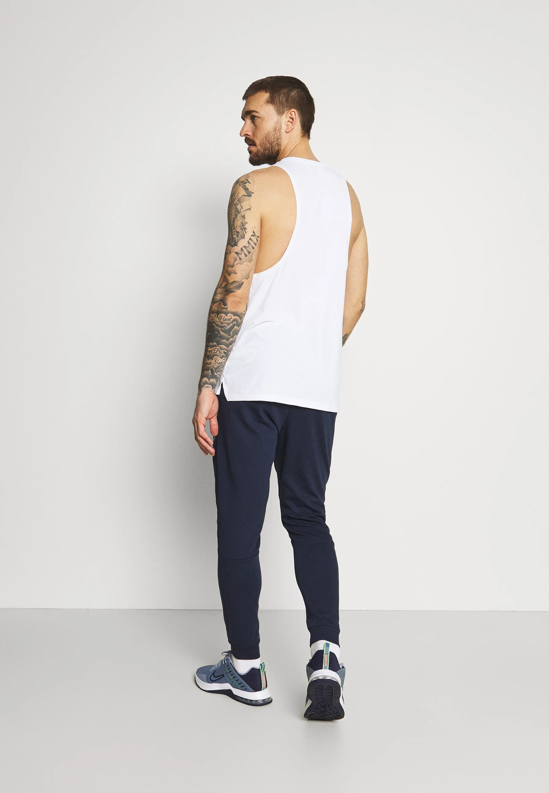 Nike Performance PANT TAPER - Pantalones deportivos