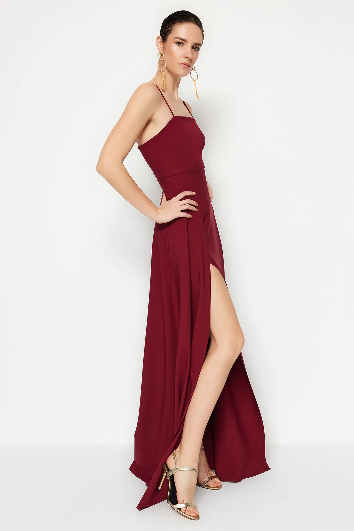 Trendyol Collection  Pflaumenfarbenes, gewebtes, langes Abendkleid TPRSS19FZ0511