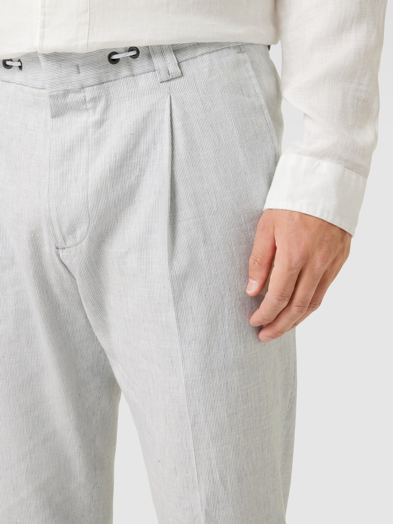 Stoffhose mit Bundfalten Modell 'JULI' in blau