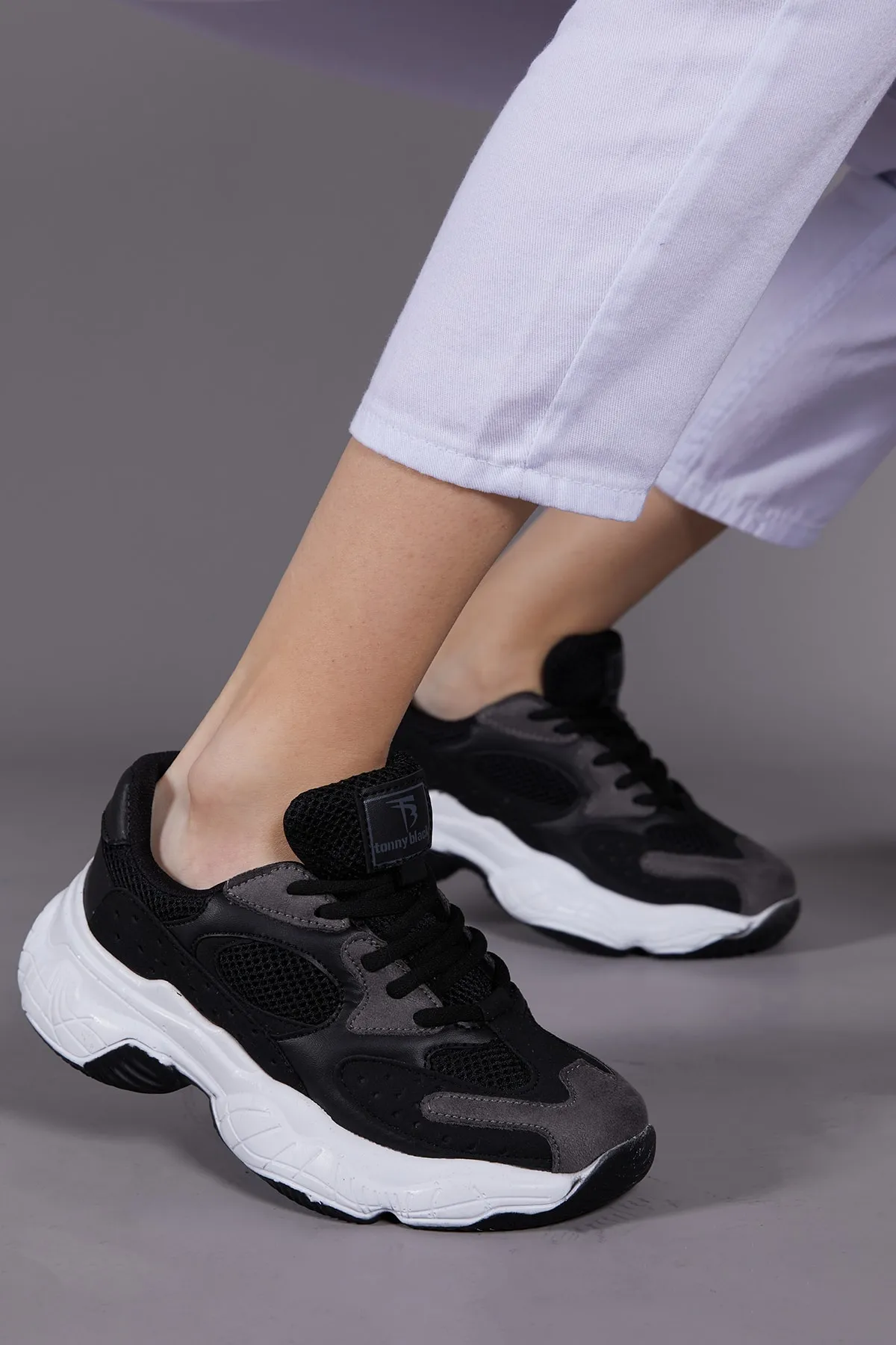Tonny Black  Damen Schwarz Weiß Sportschuhe Tb284
