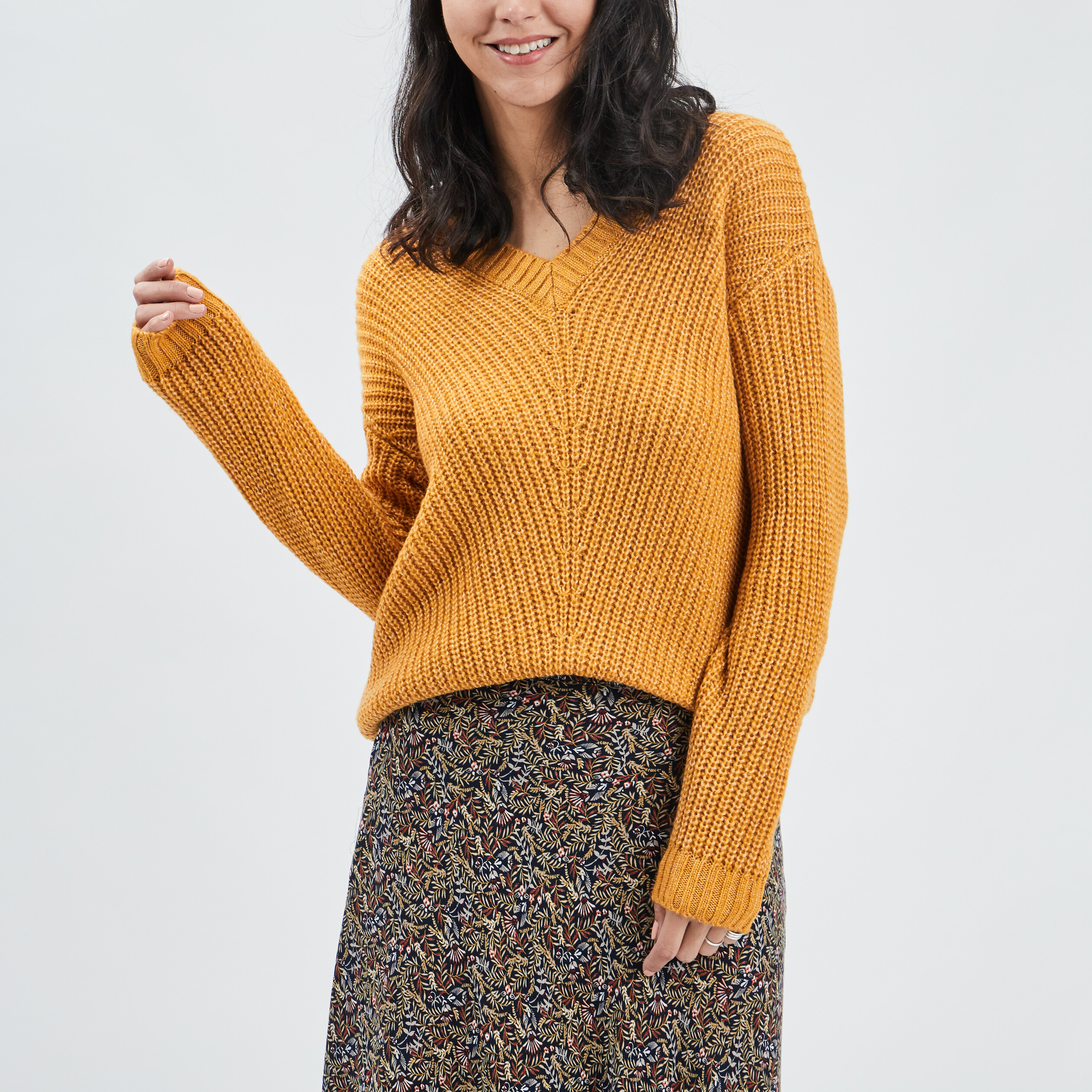 Pull col en V jaune moutarde femme | La Halle